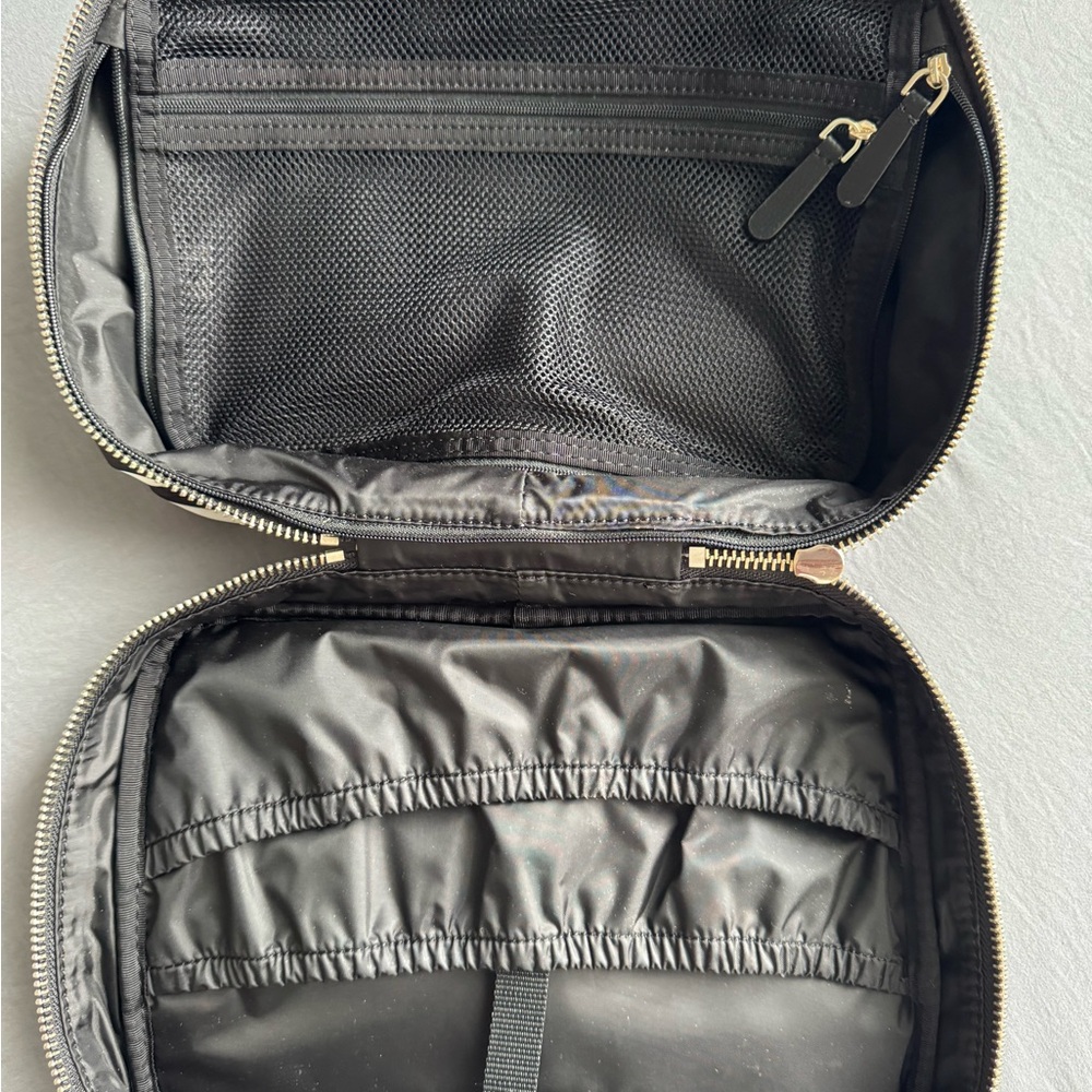 Kate Spade Travel Bag - Picture 2 of 3
